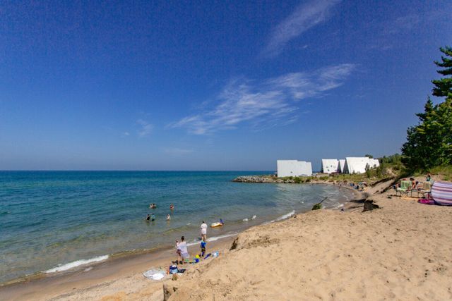 2600 Bell Circle, Stevensville, MI 49127