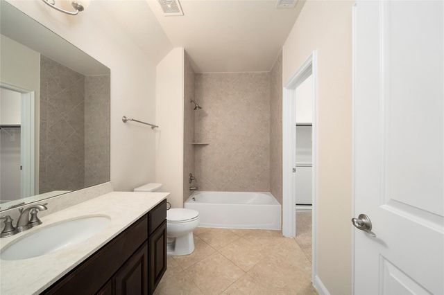 5014 Harvest Chase Lane, Sugar Land, TX 77479