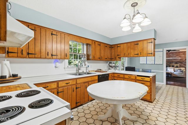 4609 Fernham Place, Raleigh, NC 27612