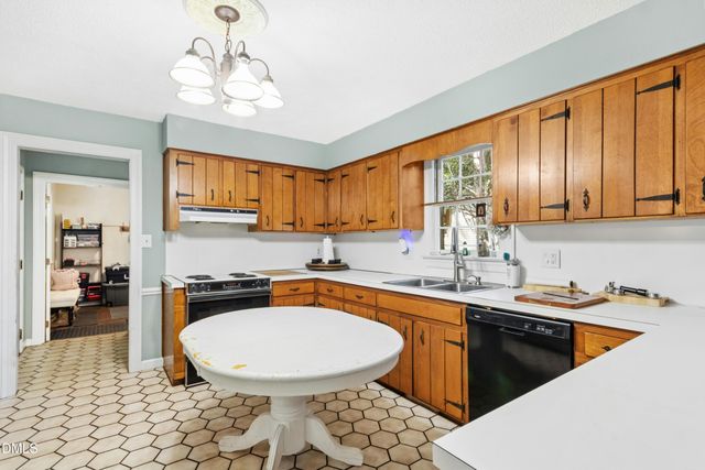 4609 Fernham Place, Raleigh, NC 27612