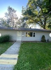 1228 E 340th Street, Eastlake, OH 44095