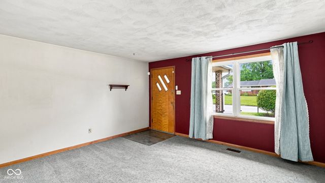 710 Piccadilli Road, Anderson, IN 46013