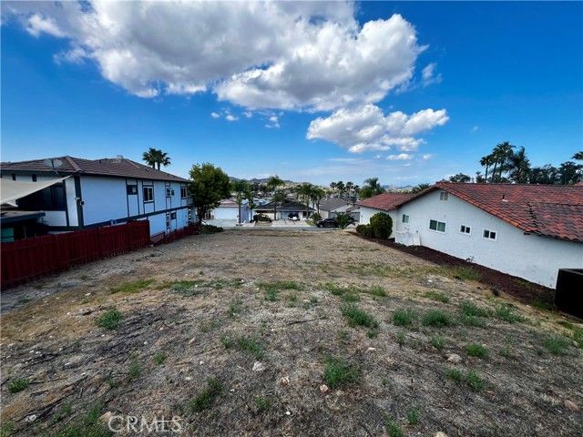 23221 Gray Fox, Canyon Lake, CA 92587