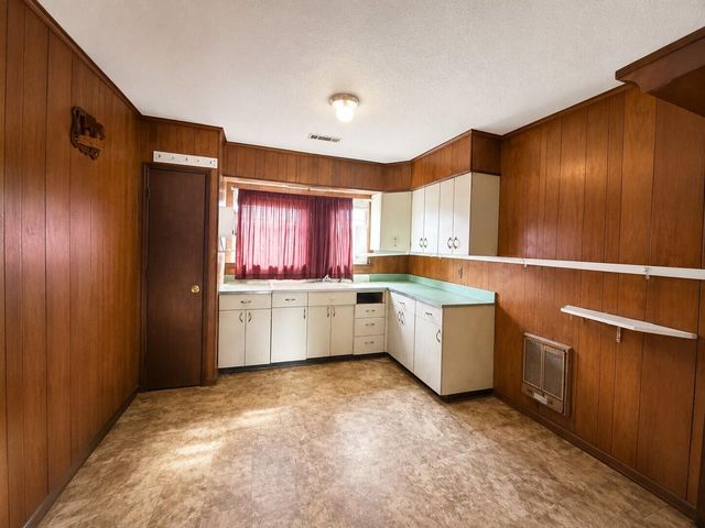 805 Woodland Drive, Rossville, GA 30741