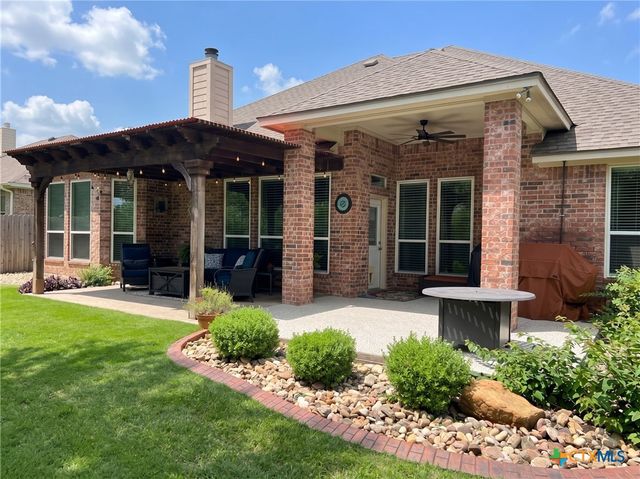 2215 Fox Glen Lane, Temple, TX 76502