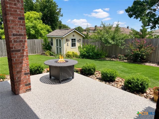 2215 Fox Glen Lane, Temple, TX 76502