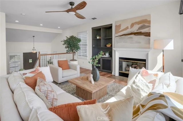 2201 Bay View Drive, Signal Hill, CA 90755