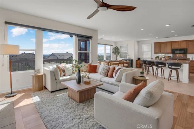 2201 Bay View Drive, Signal Hill, CA 90755