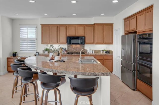 2201 Bay View Drive, Signal Hill, CA 90755