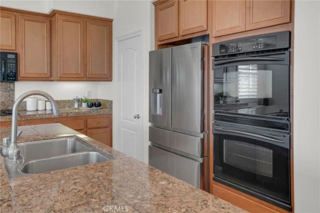 2201 Bay View Drive, Signal Hill, CA 90755
