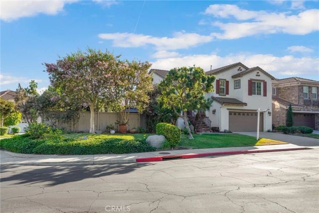 2201 Bay View Drive, Signal Hill, CA 90755