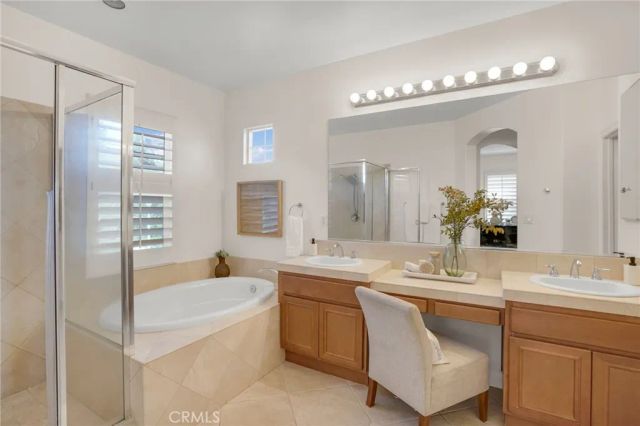 2201 Bay View Drive, Signal Hill, CA 90755