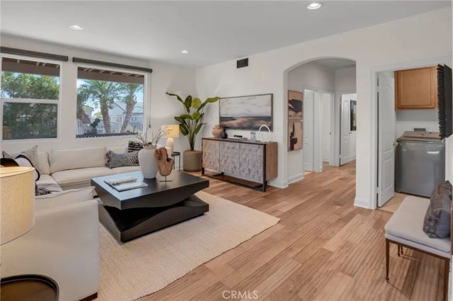 2201 Bay View Drive, Signal Hill, CA 90755
