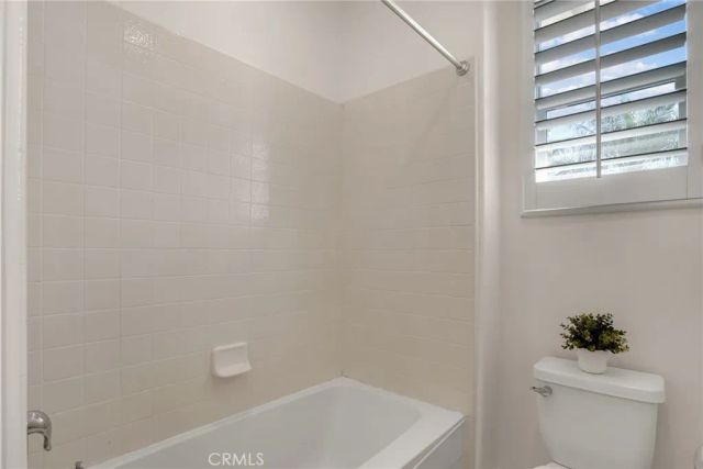 2201 Bay View Drive, Signal Hill, CA 90755