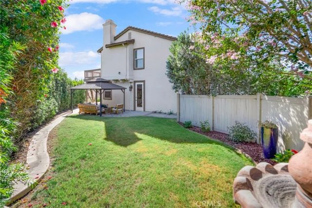 2201 Bay View Drive, Signal Hill, CA 90755