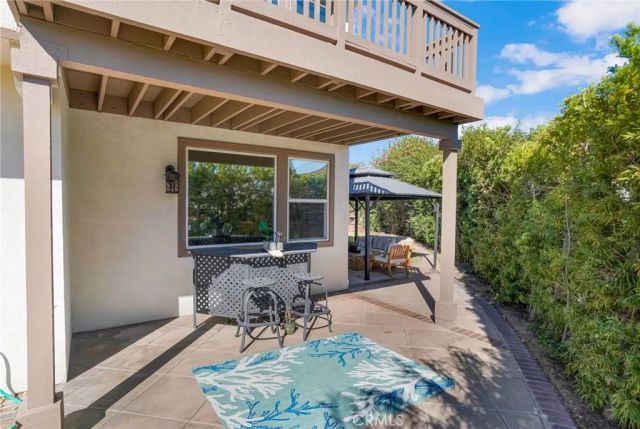 2201 Bay View Drive, Signal Hill, CA 90755