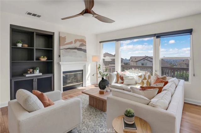 2201 Bay View Drive, Signal Hill, CA 90755