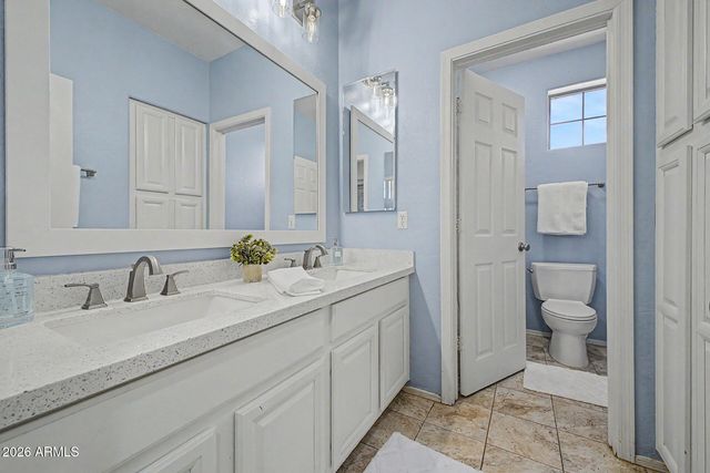 8039 W FOOTHILL Drive, Peoria, AZ 85383