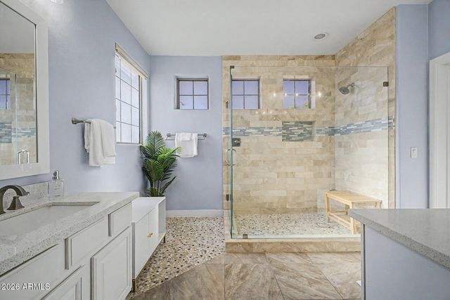 8039 W FOOTHILL Drive, Peoria, AZ 85383