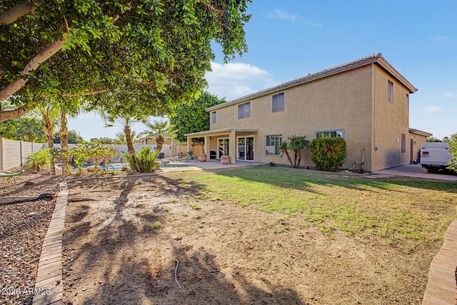 8039 W FOOTHILL Drive, Peoria, AZ 85383