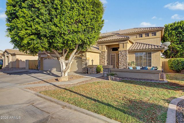 8039 W FOOTHILL Drive, Peoria, AZ 85383