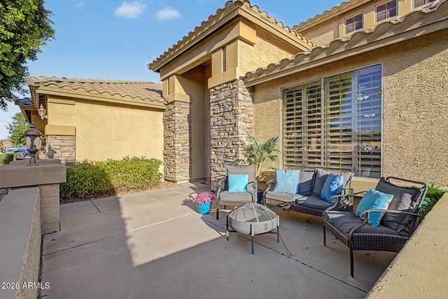 8039 W FOOTHILL Drive, Peoria, AZ 85383