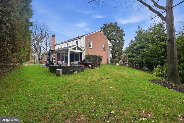 1 PADDOCK CT, Potomac, MD 20854