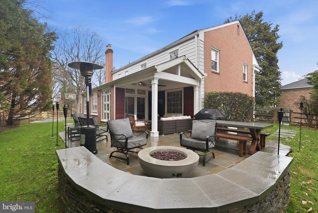 1 PADDOCK CT, Potomac, MD 20854