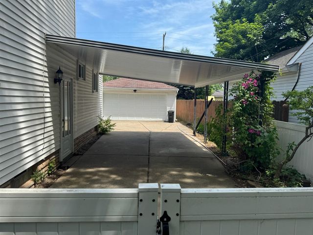 11920 Cavell Street, Livonia, MI 48150