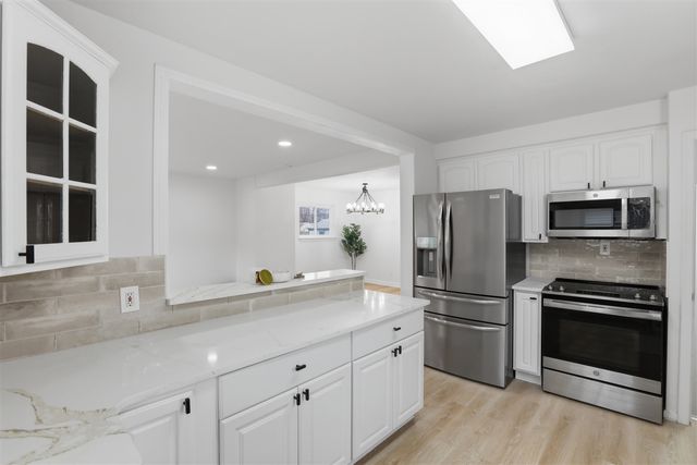 11920 Cavell Street, Livonia, MI 48150