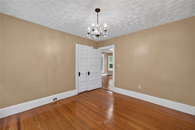 68 9th Street, Providence, RI 02906