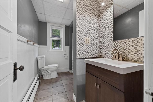 68 9th Street, Providence, RI 02906