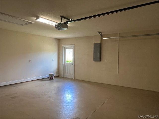 9376 S Deer Park Drive, Homosassa, FL 34446