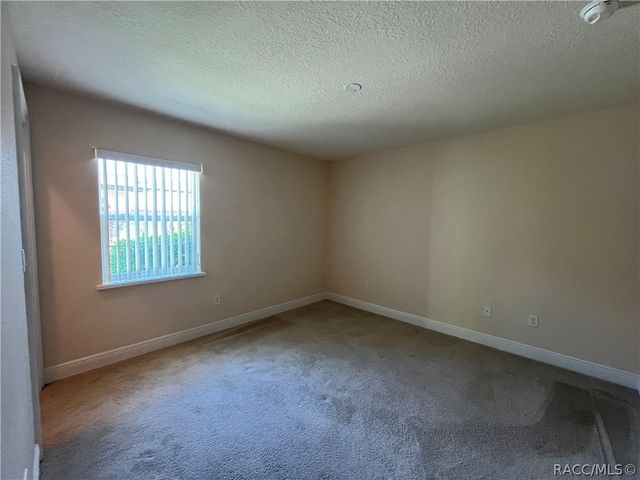 9376 S Deer Park Drive, Homosassa, FL 34446