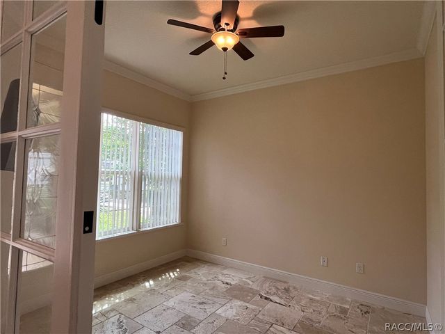 9376 S Deer Park Drive, Homosassa, FL 34446
