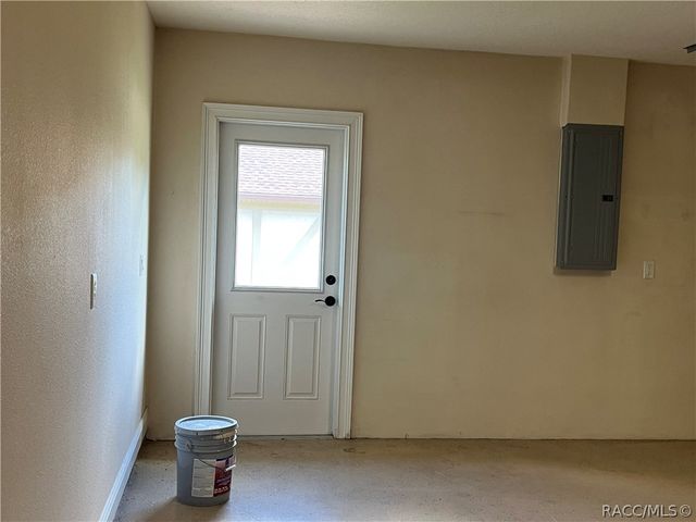 9376 S Deer Park Drive, Homosassa, FL 34446