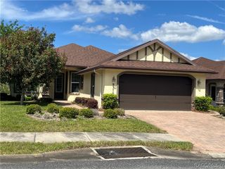 9376 S Deer Park Drive, Homosassa, FL 34446