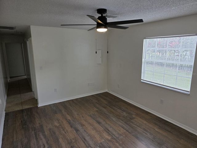 619 KNOWLES ROAD B, Brandon, FL 33511