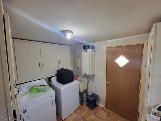 531 E 331st Street, Eastlake, OH 44095