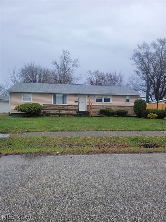 531 E 331st Street, Eastlake, OH 44095