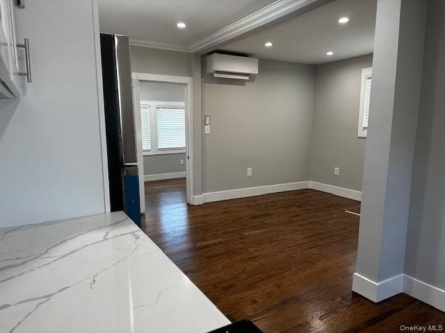 23 West Drive, Port Washington, NY 11050