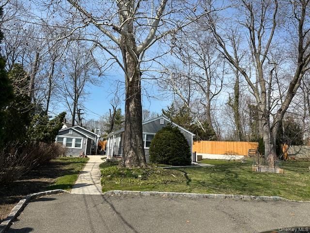 23 West Drive, Port Washington, NY 11050