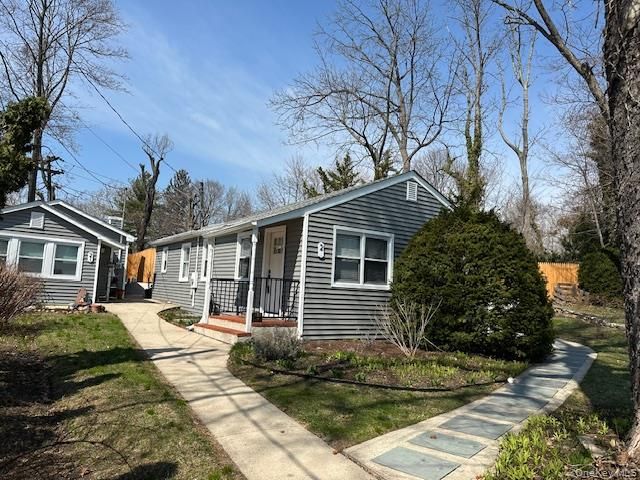 23 West Drive, Port Washington, NY 11050