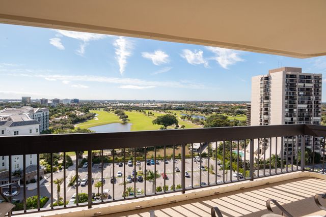 2400 Presidential Way 1506, West Palm Beach, FL 33401