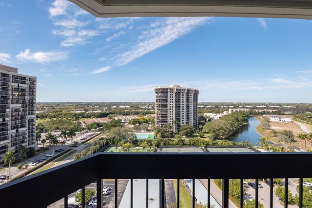 2400 Presidential Way 1506, West Palm Beach, FL 33401