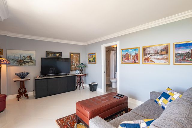 2400 Presidential Way 1506, West Palm Beach, FL 33401