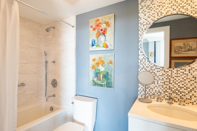 2400 Presidential Way 1506, West Palm Beach, FL 33401