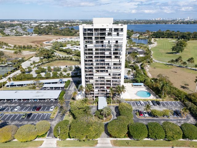 2400 Presidential Way 1506, West Palm Beach, FL 33401
