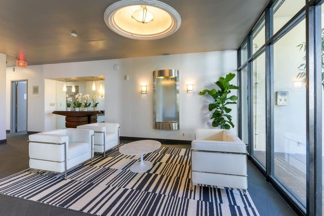 2400 Presidential Way 1506, West Palm Beach, FL 33401