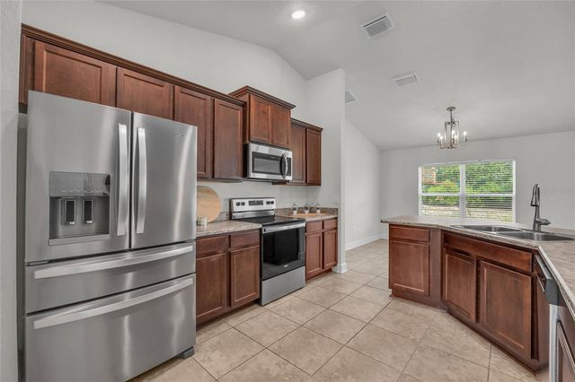 15947 SW 26TH COURT, Ocala, FL 34473